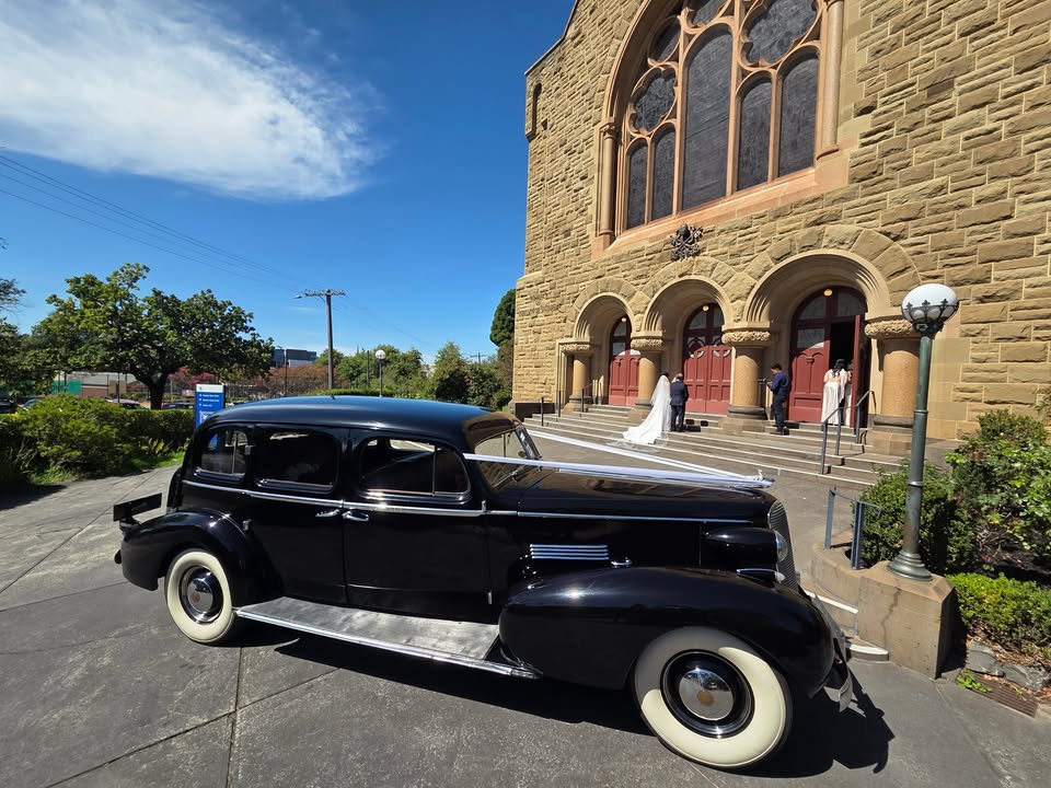 Bu cadi Wedding Cars