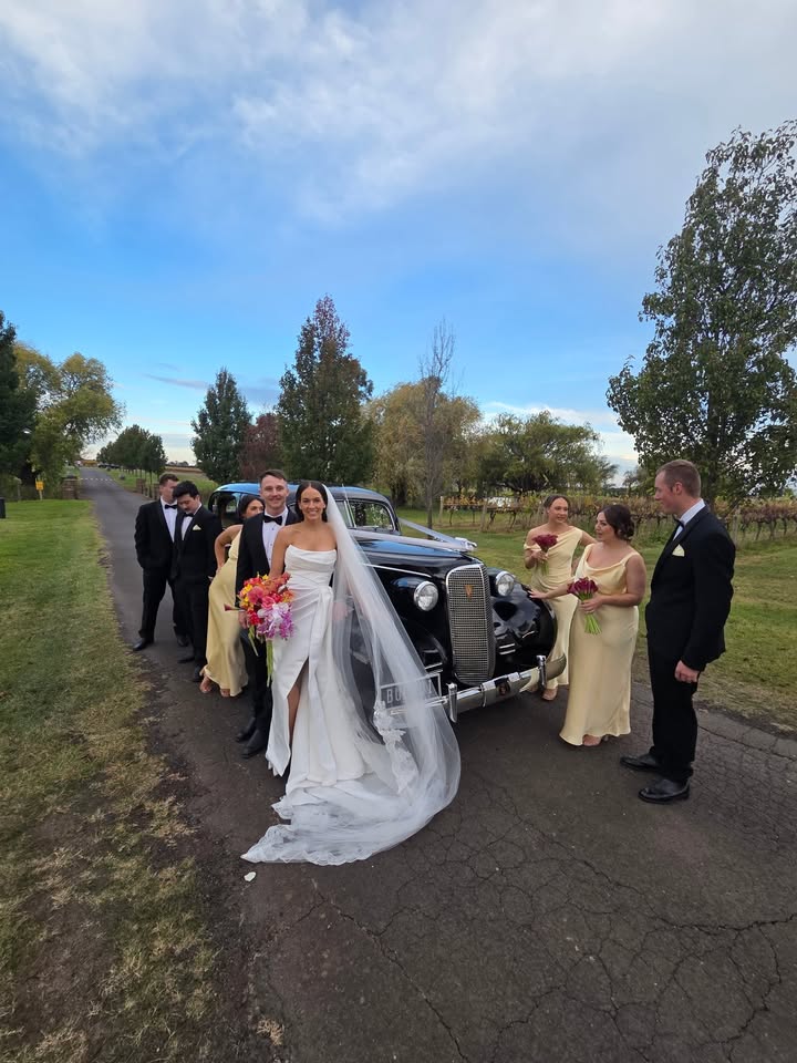 Bu cadi Wedding Cars